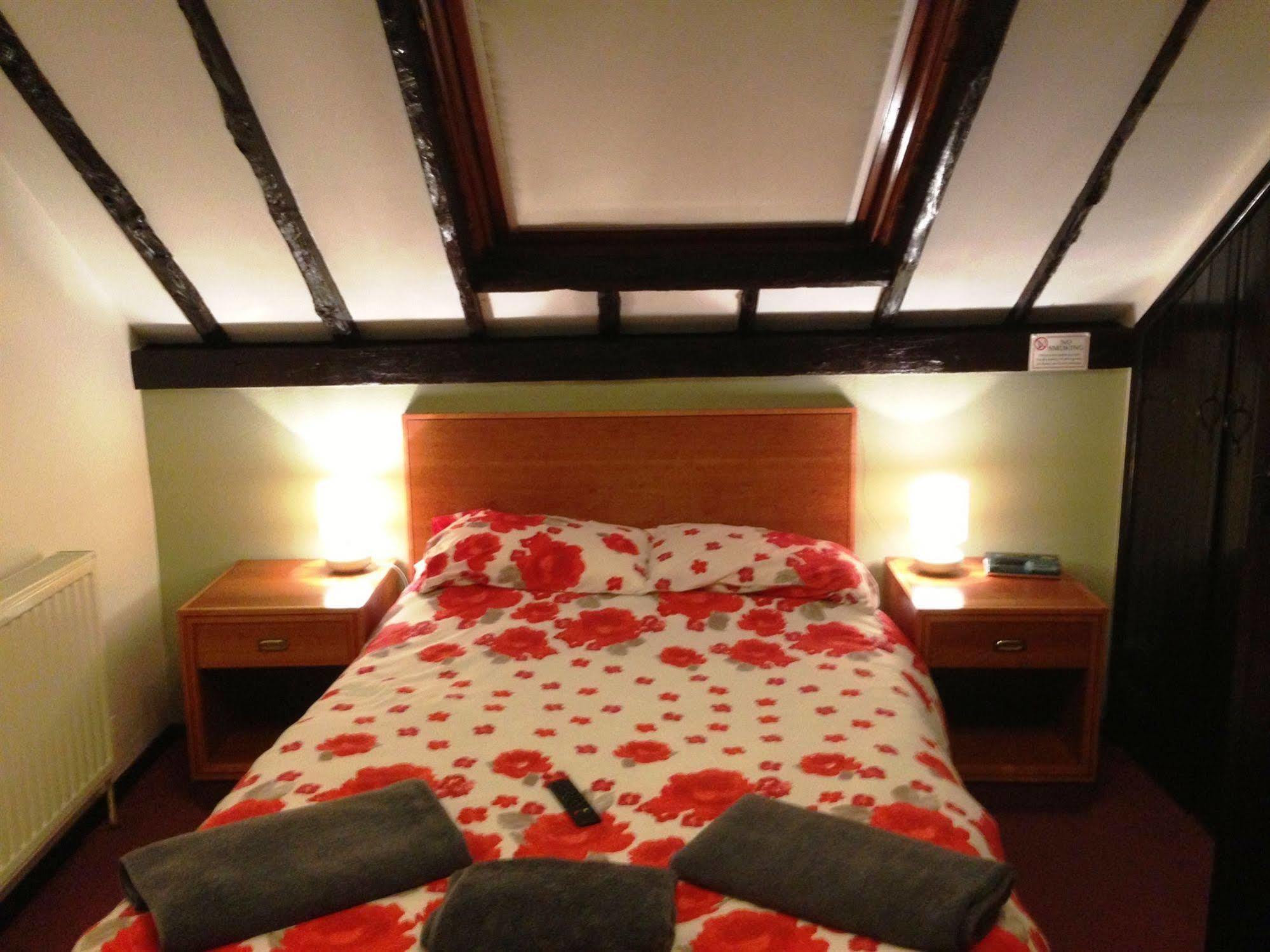 Coach House Hotel Melbourn Eksteriør bilde